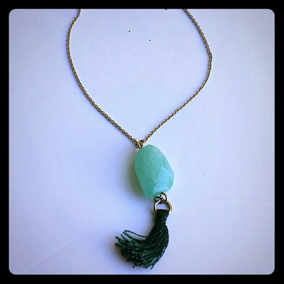 $25/2 Anthropologie Green Stone Tassel Necklace - Picture 2 of 4